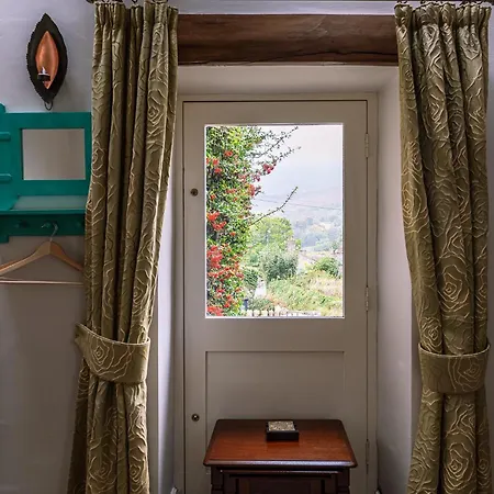 Rose * Richmond (North Yorkshire)